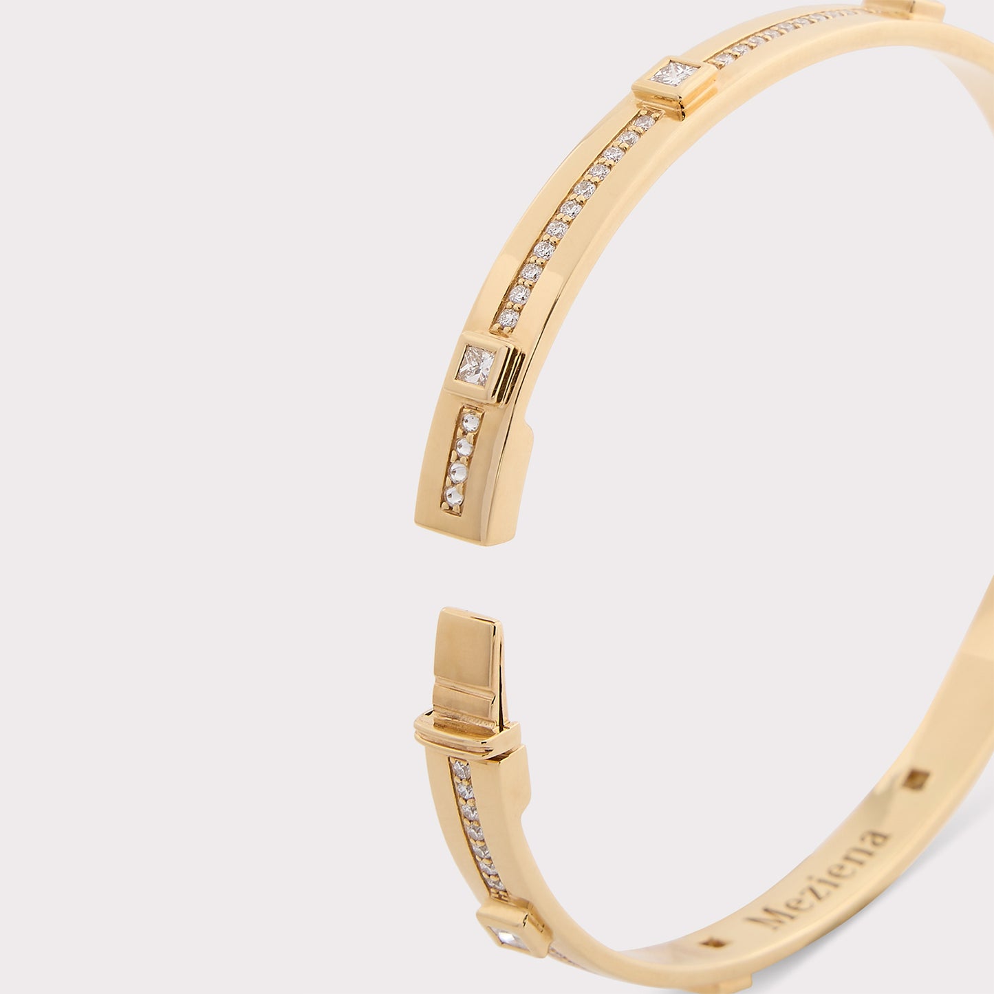 Meziena Signature Collection